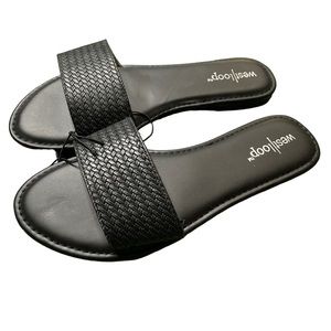West Loop women sandals size Small 5-6